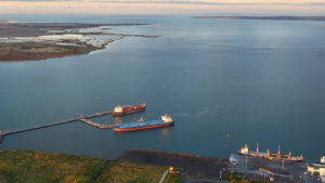 Green ammonia port hubs in the UK and Australia