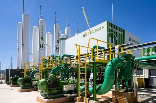 Electrolysis-based hydrogen plant in Puertollano.