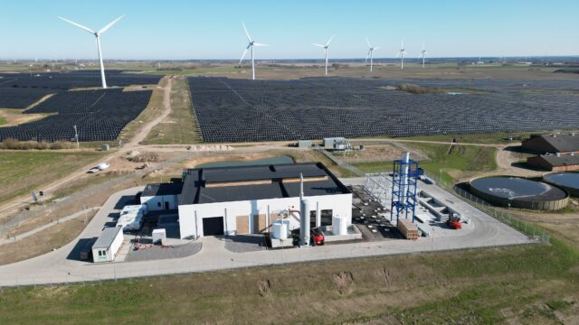 Topsoe, Skovgaard, Vestas open dynamic ammonia plant in Denmark